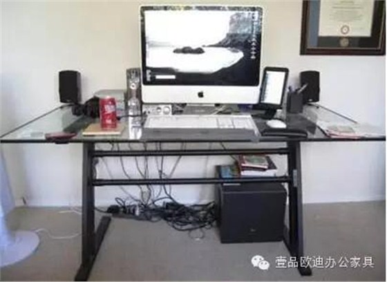 簡(jiǎn)單3招，擺脫辦公桌下各種電源線雜亂困擾？