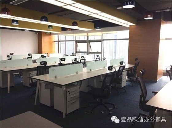 【央視新聞客戶端】京東JD讓老百姓放心網(wǎng)購(gòu)，壹品歐迪讓京東JD綠色辦公