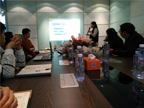 管理部經(jīng)理分享學(xué)習(xí)收獲-壹品歐迪辦公家具四月員工大會